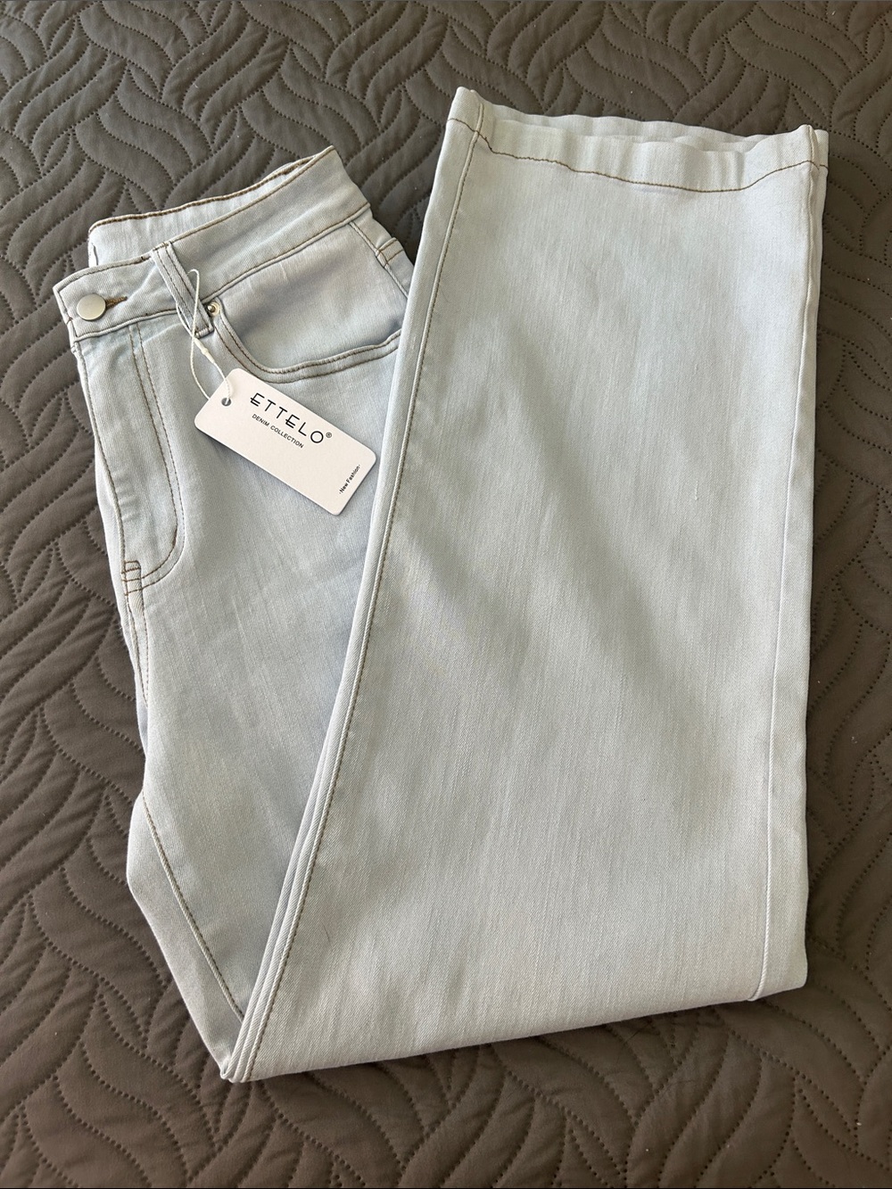 NWT - Ettelo Denim Wide Leg High-Rise Jeans